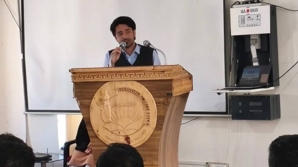 "Bazm e Adab" enthralled audience at GDC Kargil
